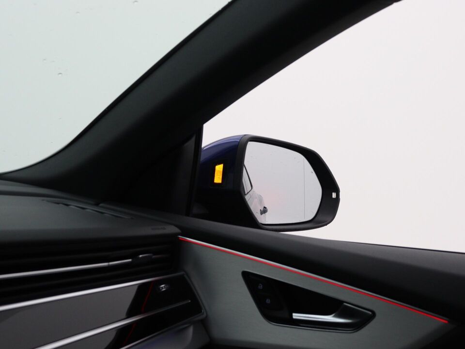 Audi Q8 55 TFSI e Quattro S-Line