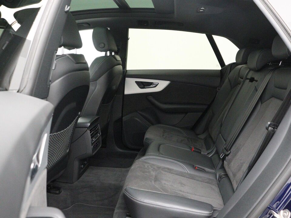Audi Q8 55 TFSI e Quattro S-Line