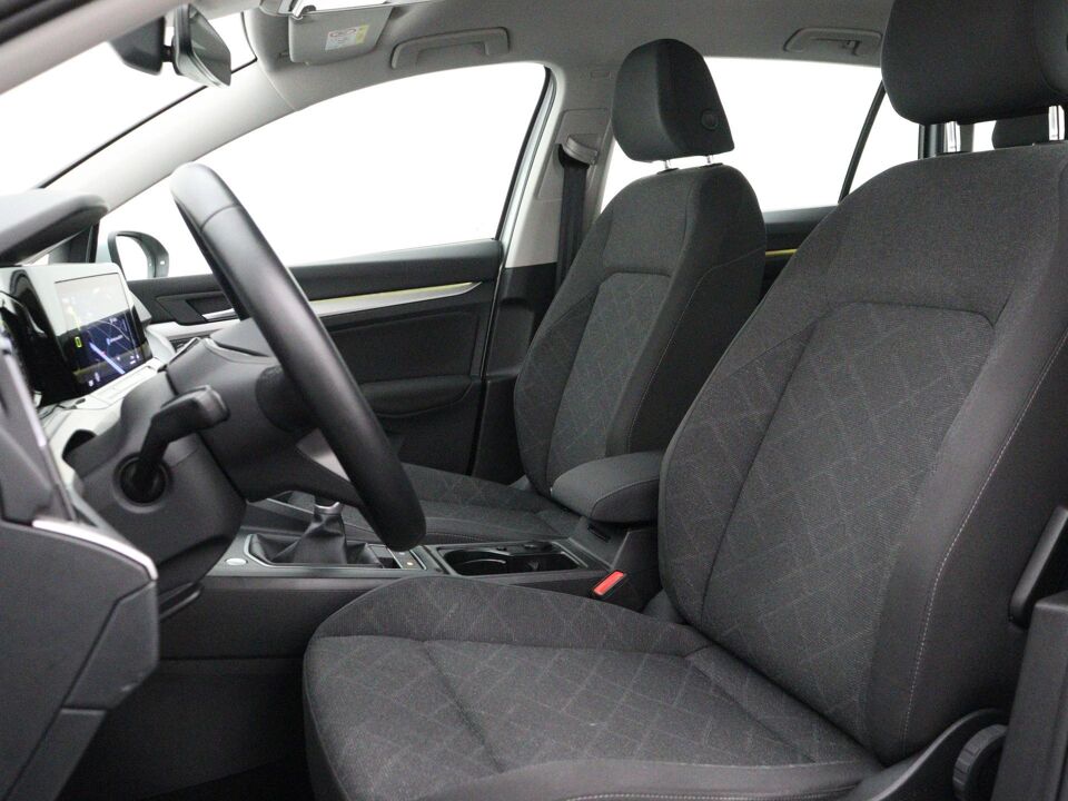 Volkswagen GOLF Variant 1.0 TSI Life