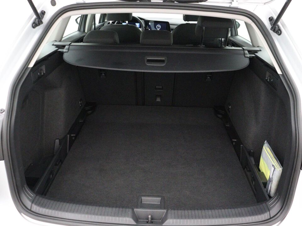 Volkswagen GOLF Variant 1.0 TSI Life
