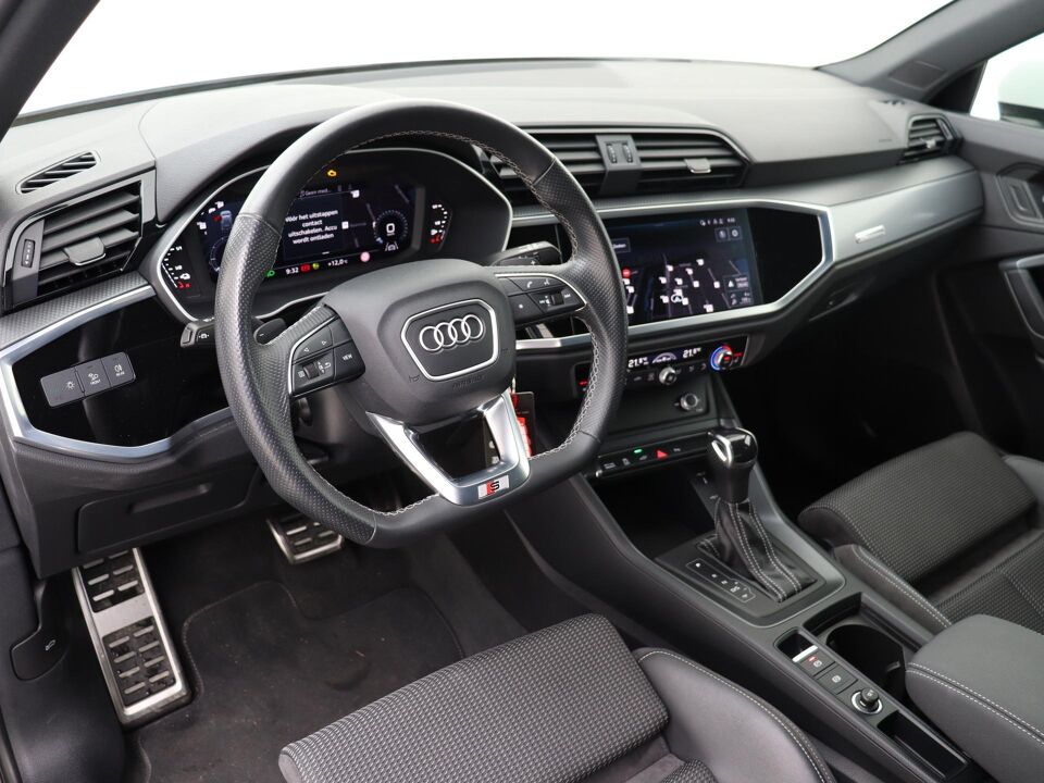 Audi Q3 45 TFSI e 245 PK S Edition