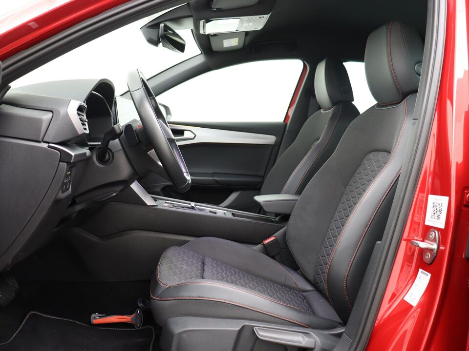 SEAT Leon 1.0 eTSI 110 PK DSG FR Business Intense