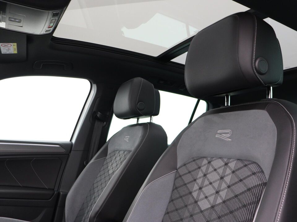 Volkswagen Tiguan 1.5 TSI R-Line Business+