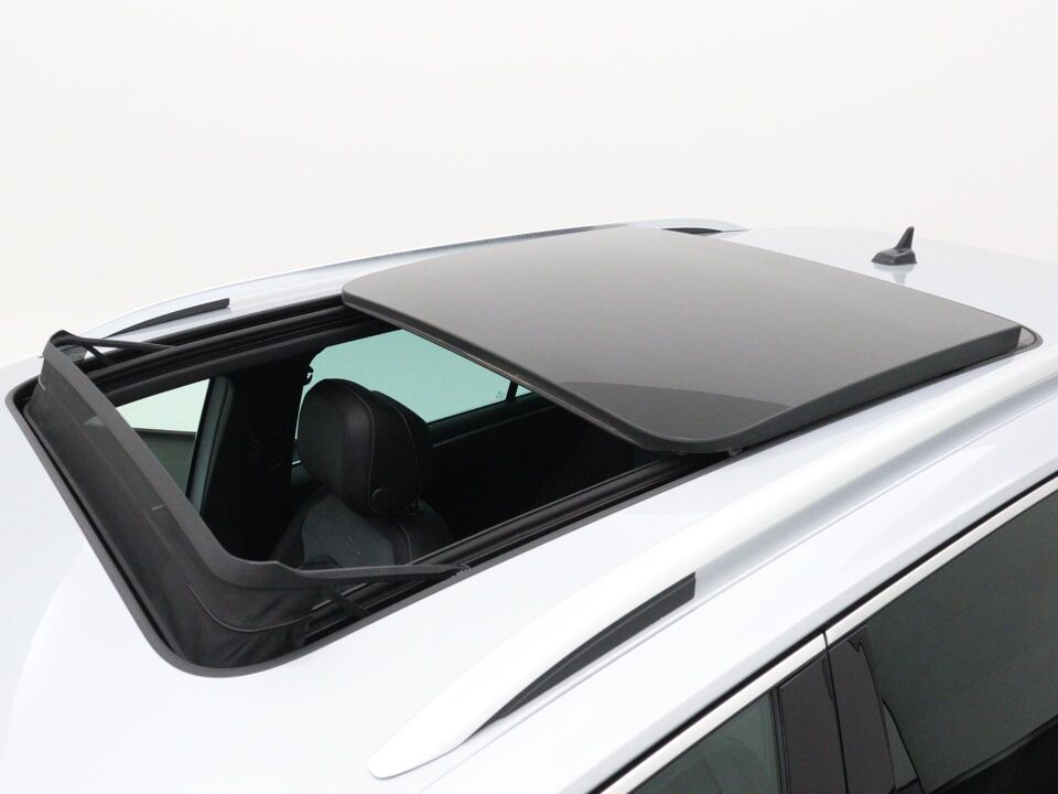 Volkswagen Tiguan 1.5 TSI R-Line Business+