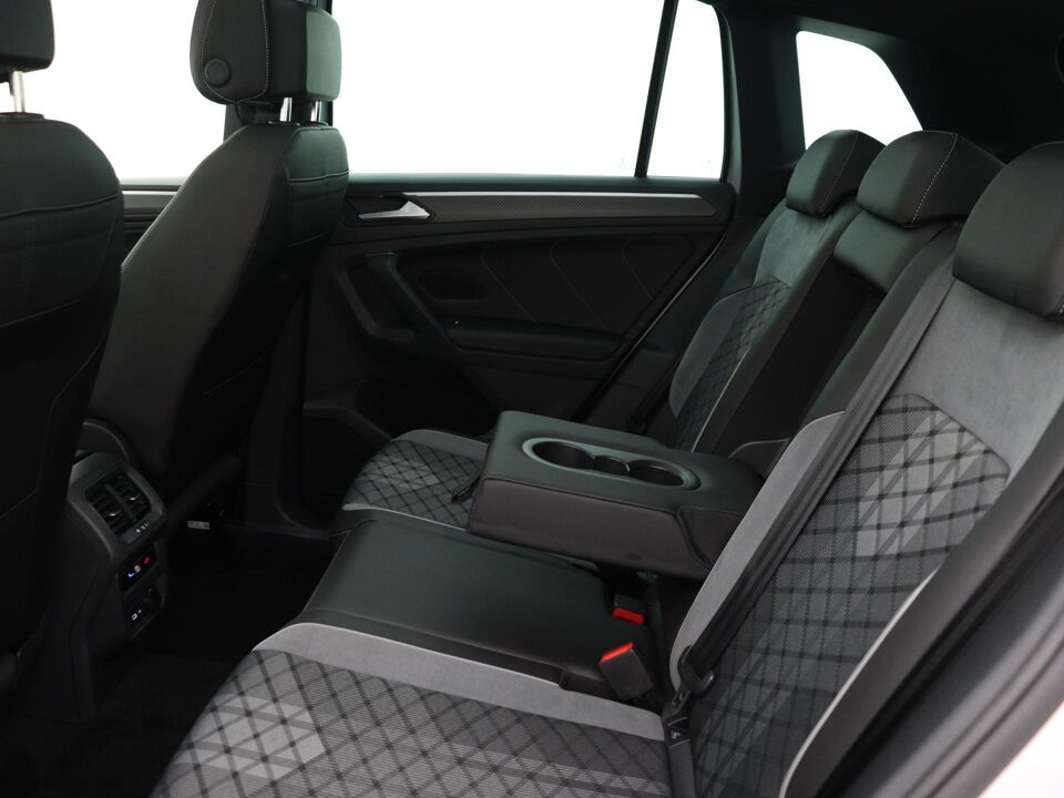 Volkswagen Tiguan 1.5 TSI R-Line Business+