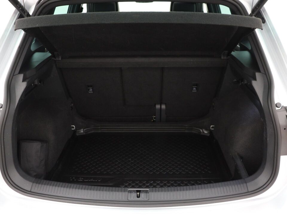 Volkswagen Tiguan 1.5 TSI R-Line Business+