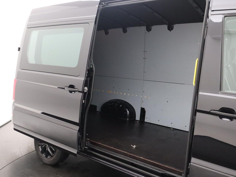 VW-Bedrijfswagens Crafter 35 2.0 TDI 177 PK Aut. L3H3 Highline Exclusive