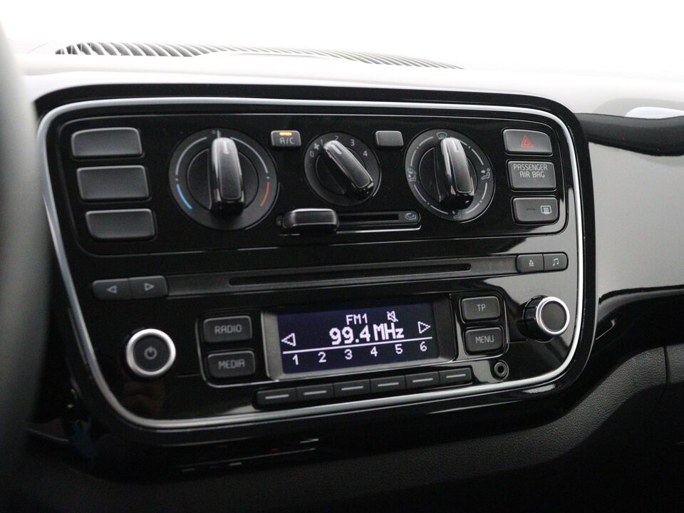 Volkswagen up! 1.0 high up!