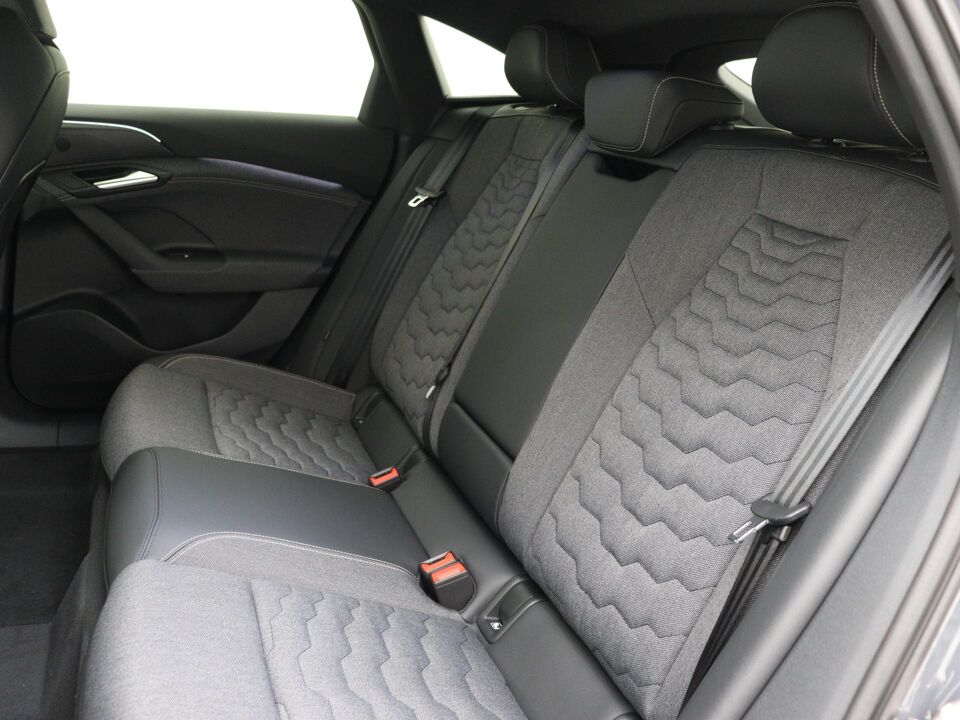 Audi A6 Sportback e-tron S edition 83 kWh 210 kW / 286 PK