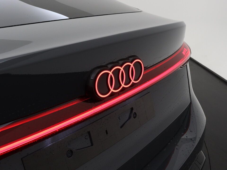 Audi A6 Sportback e-tron S edition 83 kWh 210 kW / 286 PK