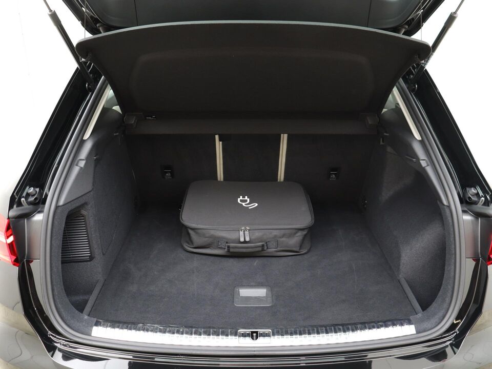 Audi Q3 45 TFSI e S edition