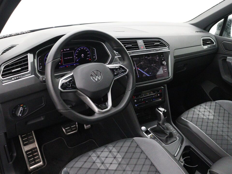 Volkswagen Tiguan 1.5 TSI R-Line Business+