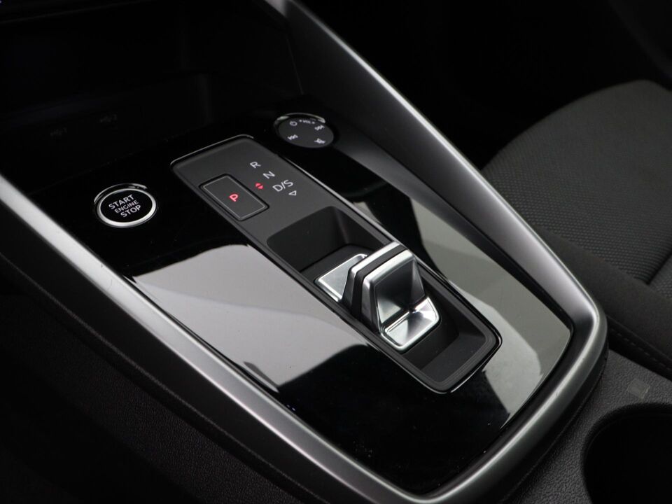 Audi A3 Sportback 40 TFSI e Business edition