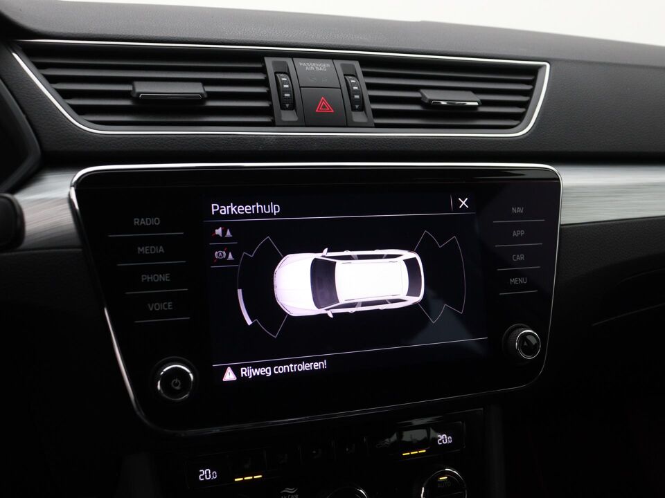 Škoda Superb Combi 1.4 TSI iV Ambition
