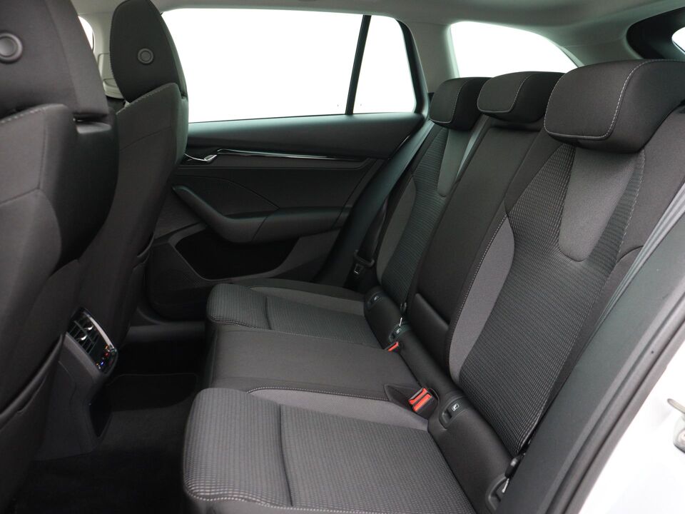Škoda Octavia Combi 1.4 TSI iV PHEV Business Edition