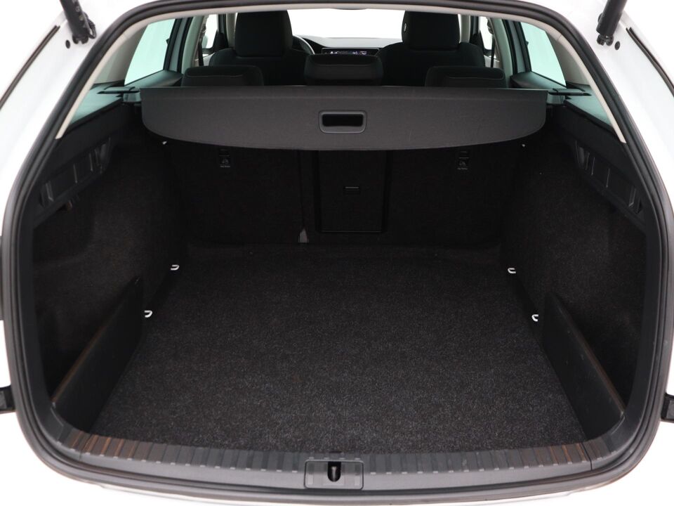 Škoda Octavia Combi 1.5 e-TSI Business Edition