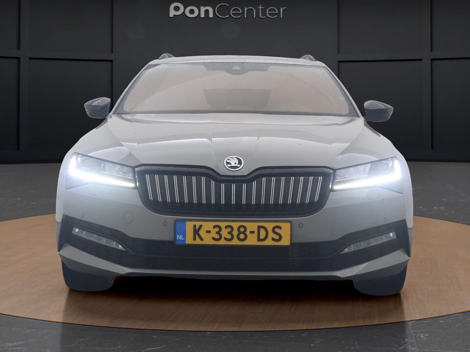 Škoda Superb Combi 1.4 TSI iV Sportline Business