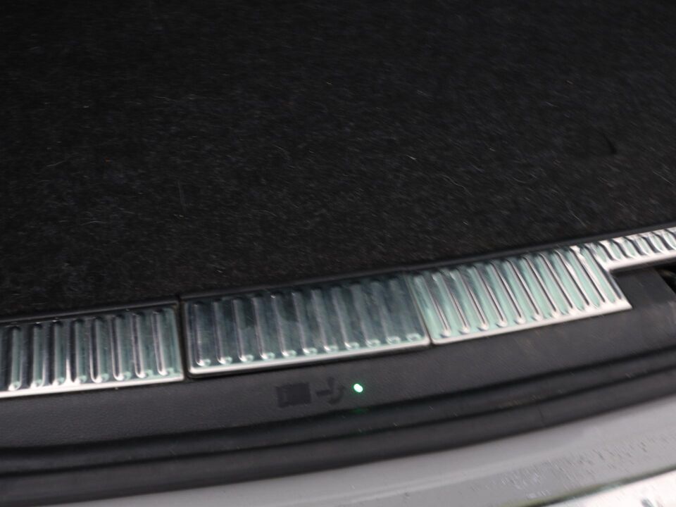Škoda Superb Combi 1.4 TSI iV Sportline Business