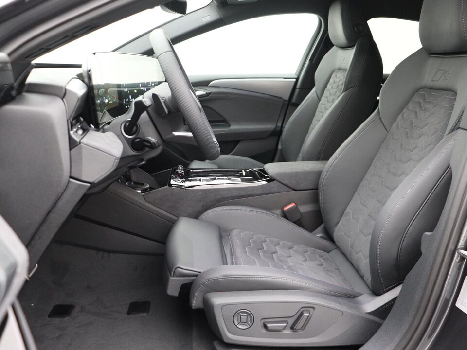 Audi A6 Sportback e-tron S edition 100kWh 270 kW / 367 PK