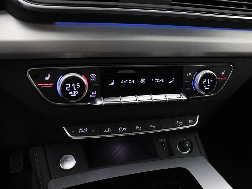 Audi Q5 Sportback S edition Competition 50 TFSI e 220 kW / 299 PK