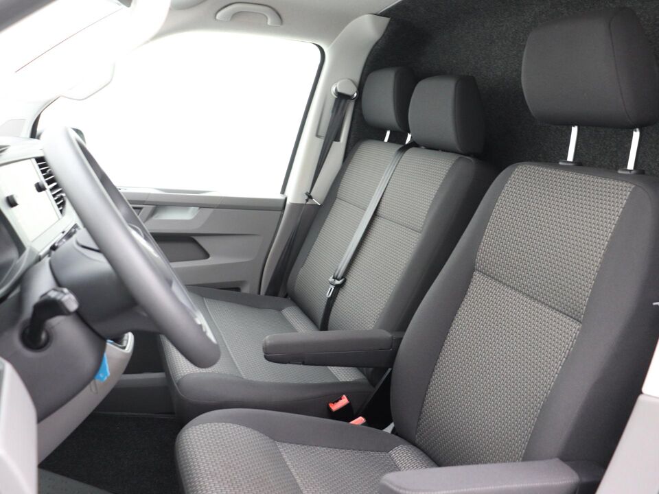 VW-Bedrijfswagens Transporter 2.0 TDI 110 PK L2H1 28 Comfortline