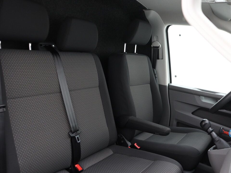 VW-Bedrijfswagens Transporter 2.0 TDI 110 PK L2H1 28 Comfortline