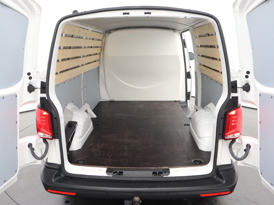 VW-Bedrijfswagens Transporter 2.0 TDI 110 PK L2H1 28 Comfortline