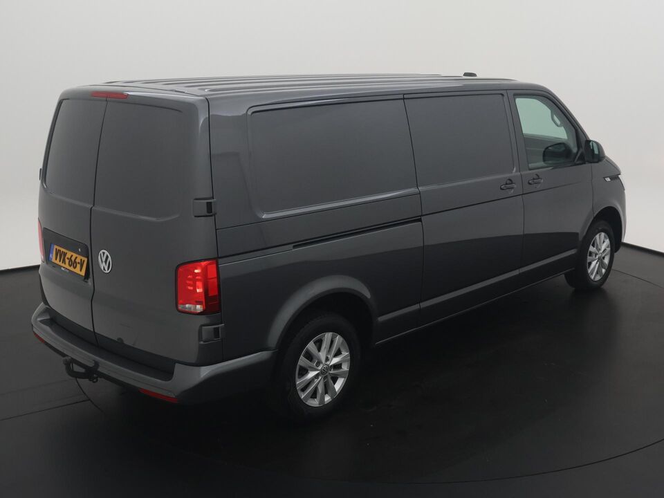 VW-Bedrijfswagens Transporter 2.0 TDI 150 PK DSG L2H1 28 Highline