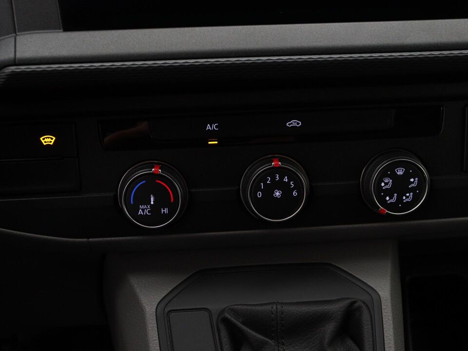 VW-Bedrijfswagens Transporter 2.0 TDI 150 PK DSG L2H1 28 Highline