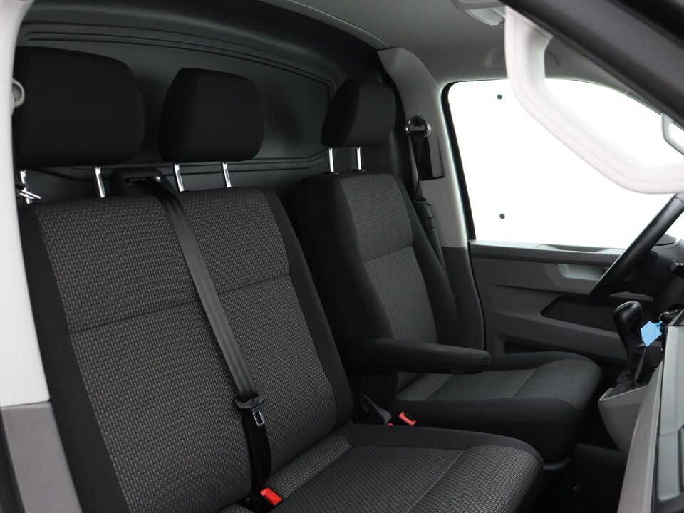 VW-Bedrijfswagens Transporter 2.0 TDI 150 PK DSG L2H1 28 Highline