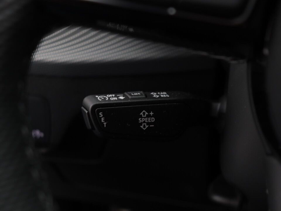 Audi Q2 35 TFSI S Edition