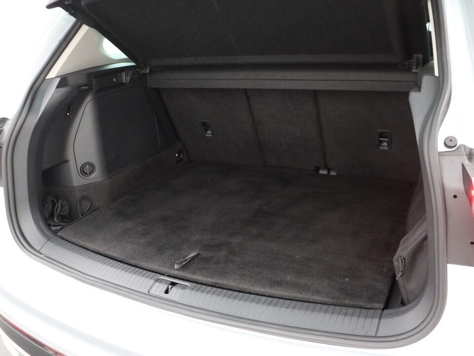 Volkswagen Tiguan 1.4 TSI eHybrid Elegance