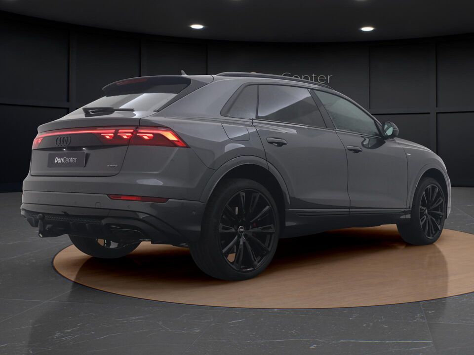 Audi Q8 Pro Line S 55 TFSI e 290 kW / 394 PK