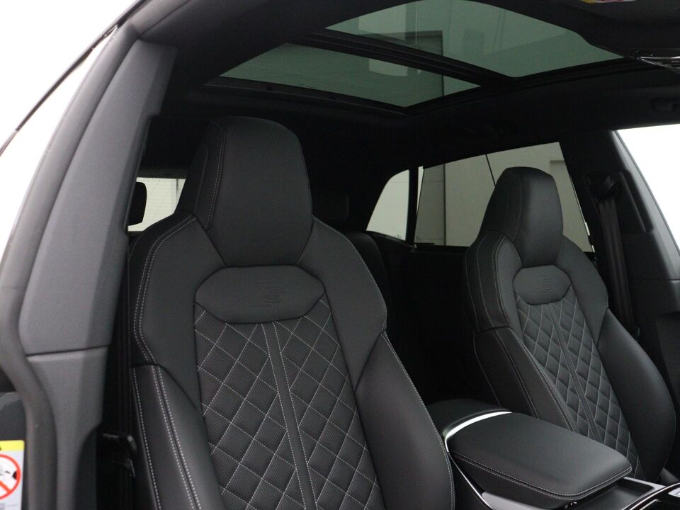 Audi Q8 Pro Line S 55 TFSI e 290 kW / 394 PK