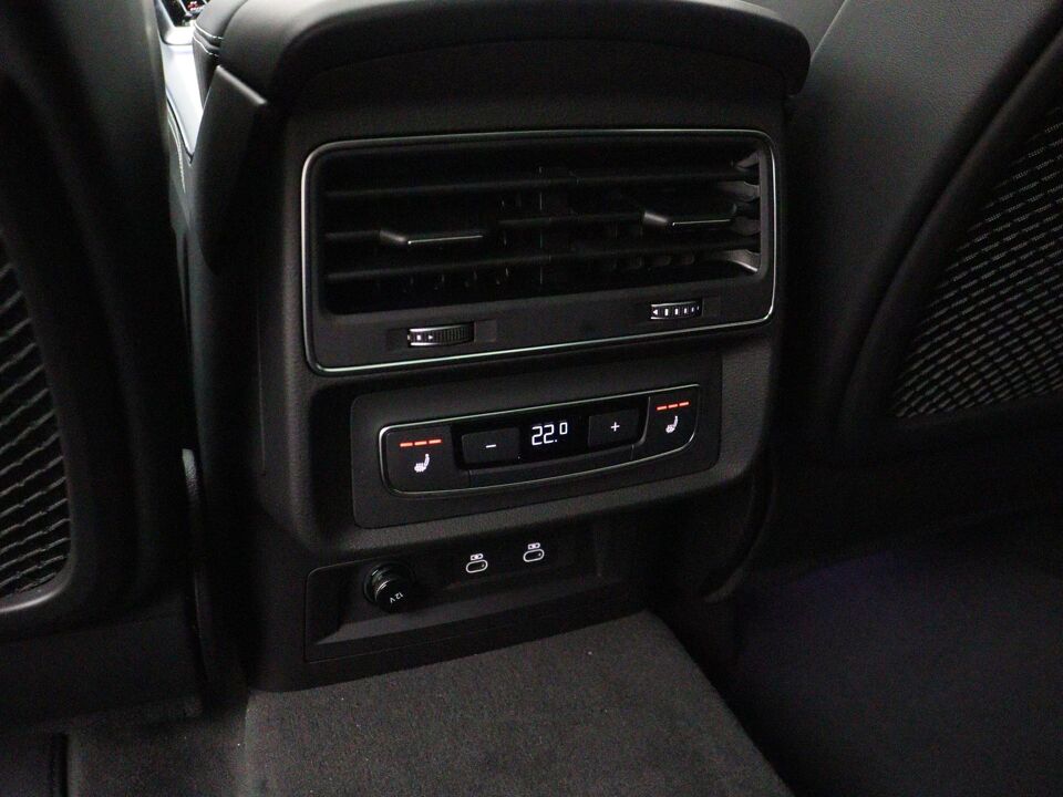Audi Q8 Pro Line S 55 TFSI e 290 kW / 394 PK
