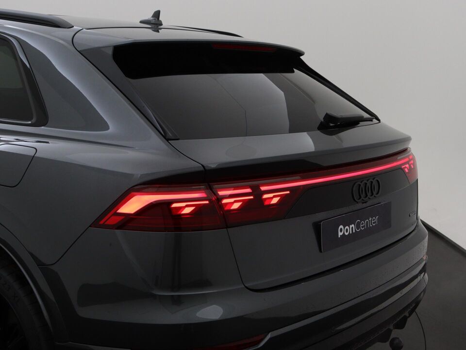 Audi Q8 Pro Line S 55 TFSI e 290 kW / 394 PK