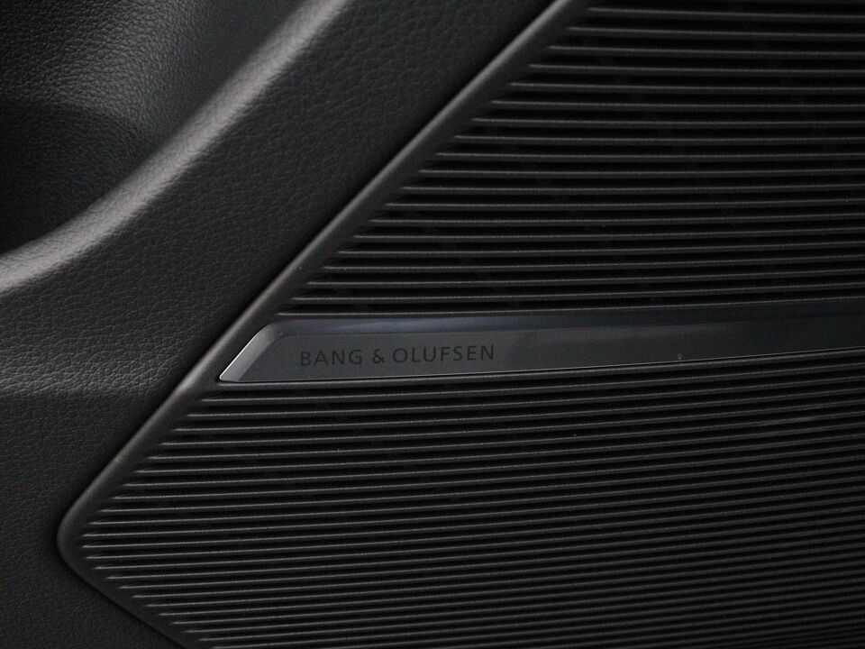 Audi Q8 Pro Line S 55 TFSI e 290 kW / 394 PK