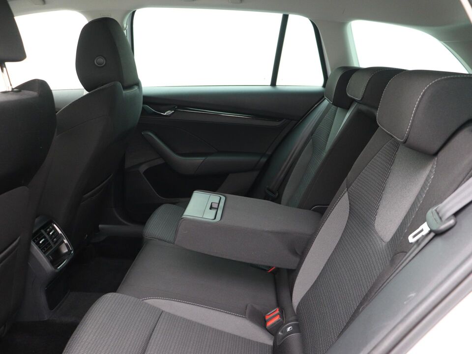 Škoda Octavia Combi 1.0 e-TSI Business Edition Plus