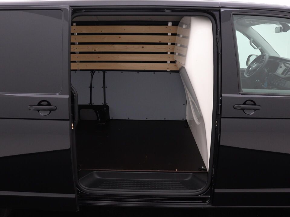 VW-Bedrijfswagens Transporter 2.0 TDI 110 PK L2H1 28 Comfortline