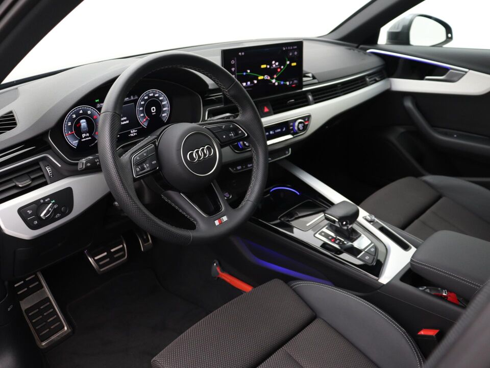 Audi A4 Avant 35 TFSI S edition Competition
