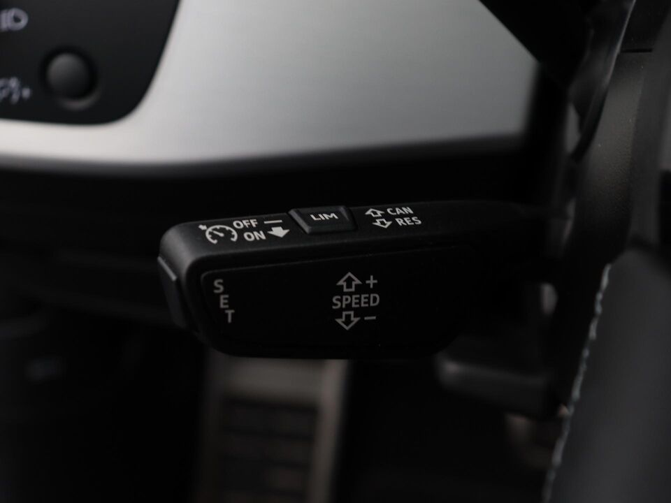 Audi A4 Avant 35 TFSI S edition Competition