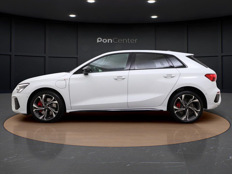 Audi A3 Sportback 45 TFSI e 245 PK S-Line