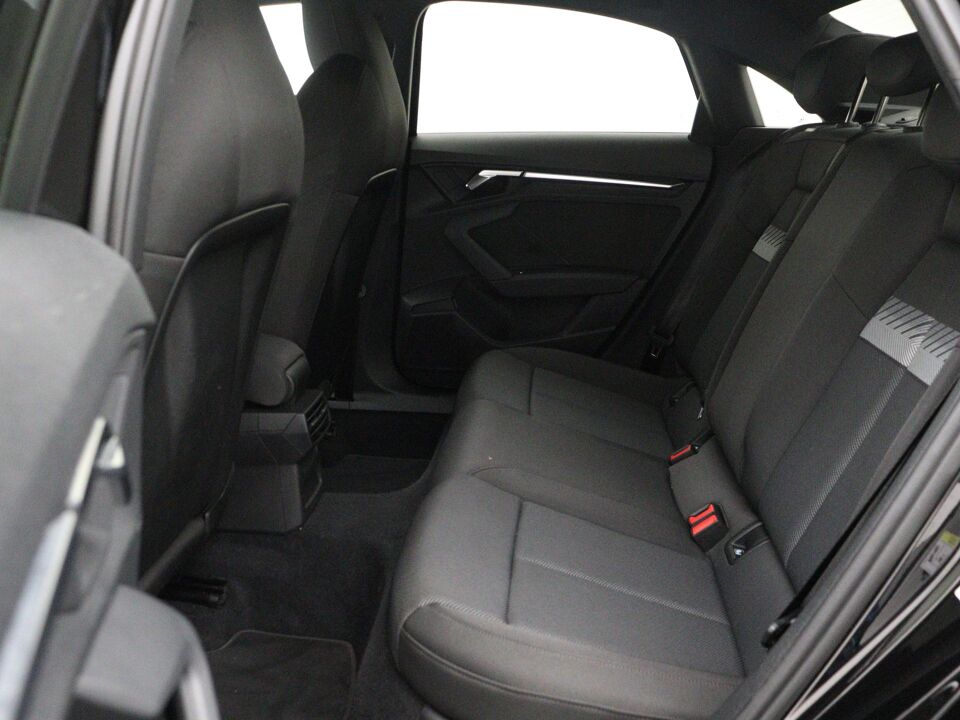 Audi A3 Limousine 30 TFSI Advanced edition