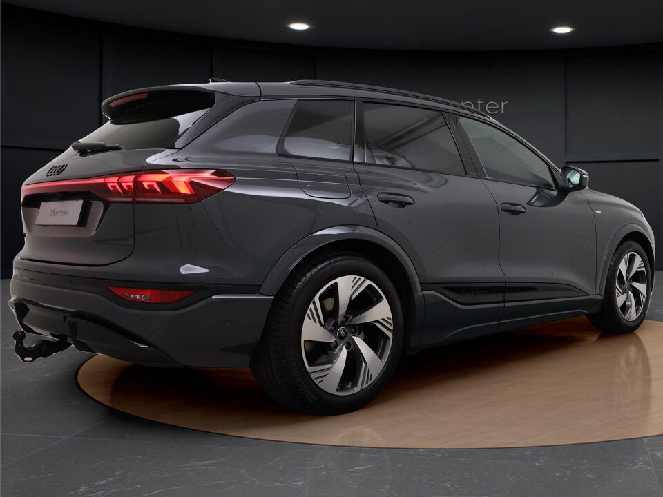Audi Q6 e-tron S edition e-tron perf 100Kwh 225 kW / 306 PK