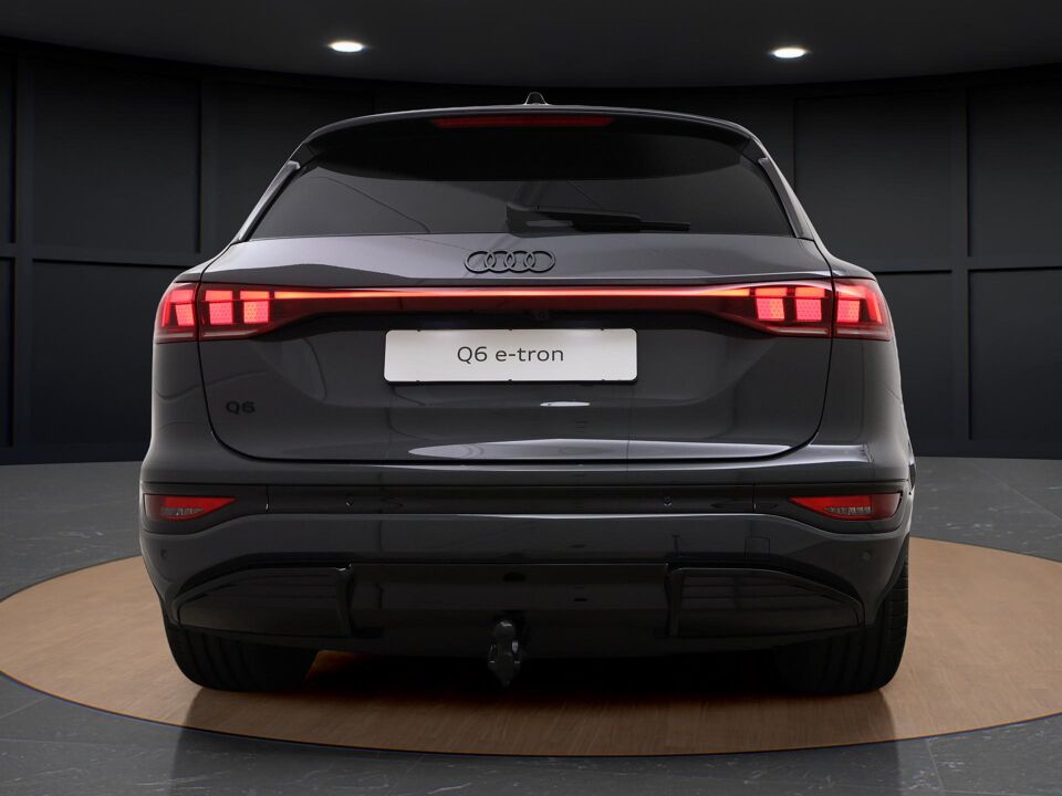 Audi Q6 e-tron S edition e-tron perf 100Kwh 225 kW / 306 PK