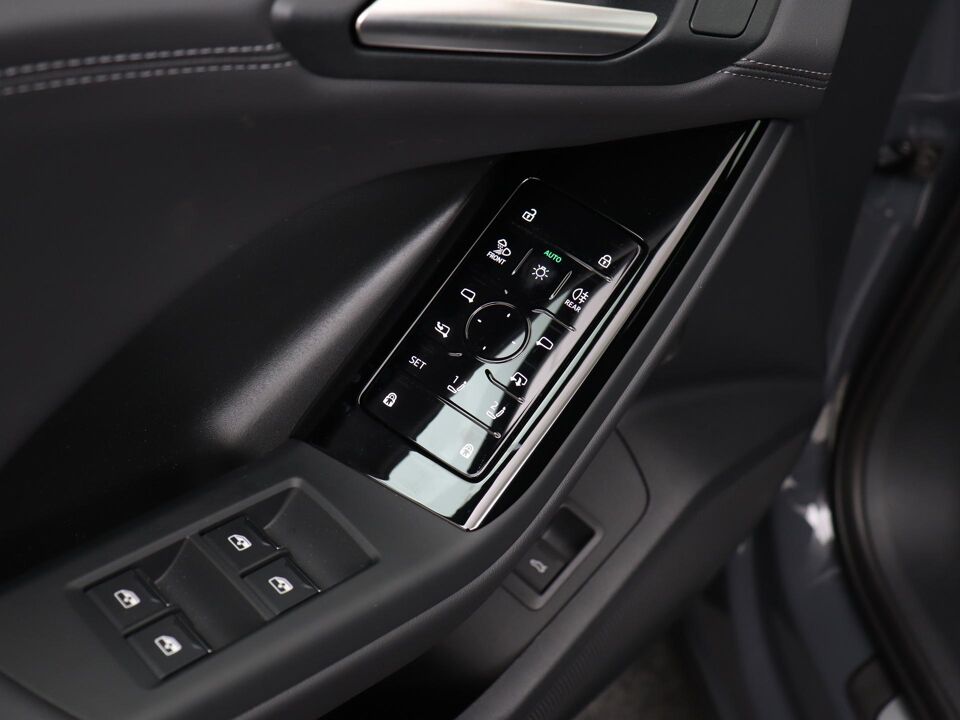 Audi Q6 e-tron S edition e-tron perf 100Kwh 225 kW / 306 PK