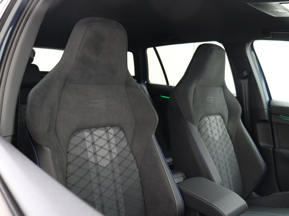 Volkswagen GOLF Variant R-Line-Edition 1.5 eTSI 85 kW / 116 pk