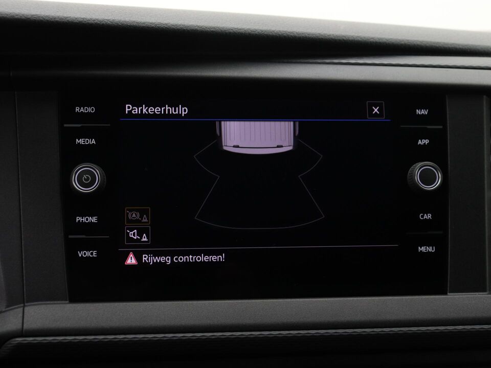 VW-Bedrijfswagens Transporter 2.0 TDI 110 PK L2H1 28 Comfortline