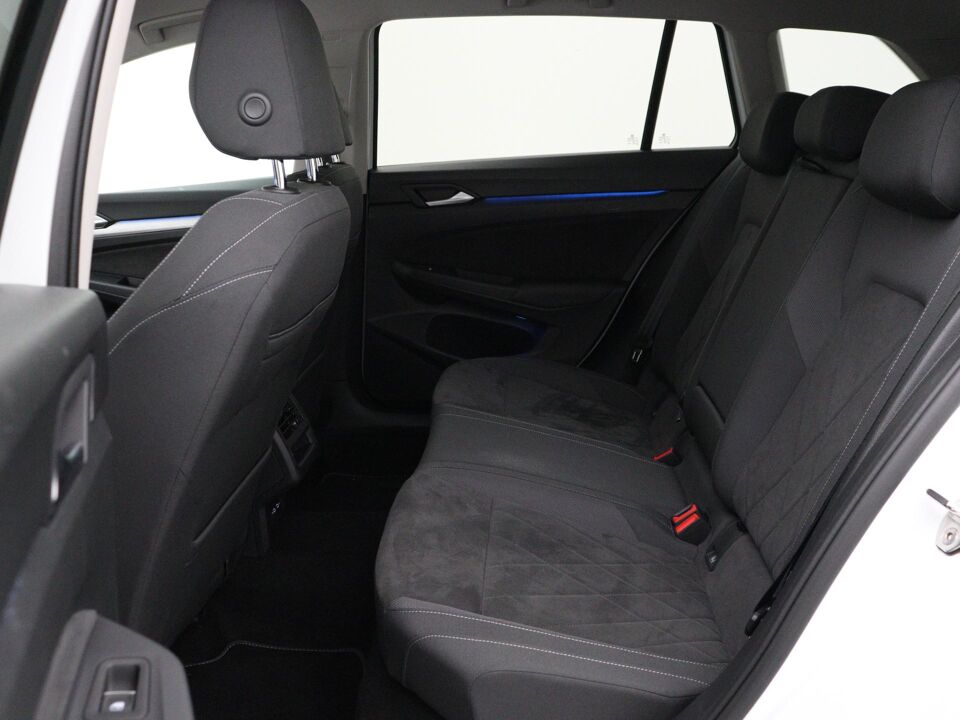 Volkswagen GOLF Variant 1.0 TSI Life Business