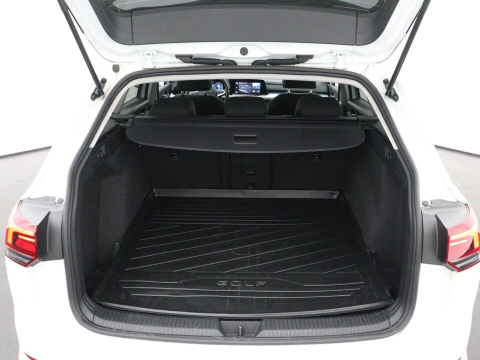 Volkswagen GOLF Variant 1.0 TSI Life Business